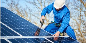 Installation Maintenance Panneaux Solaires Photovoltaïques à Greez-sur-Roc